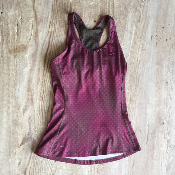 Nike Tops - NIKE Active top